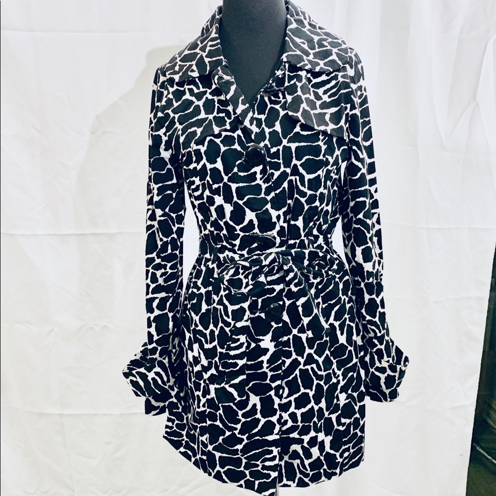 LUII Black & White Animal Print Shorter Length Belted Trench Coat